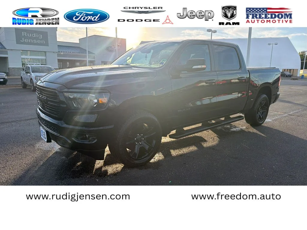 2020 RAM 1500 Big Horn/Lone Star 4x4 Crew Cab 5'7's photo