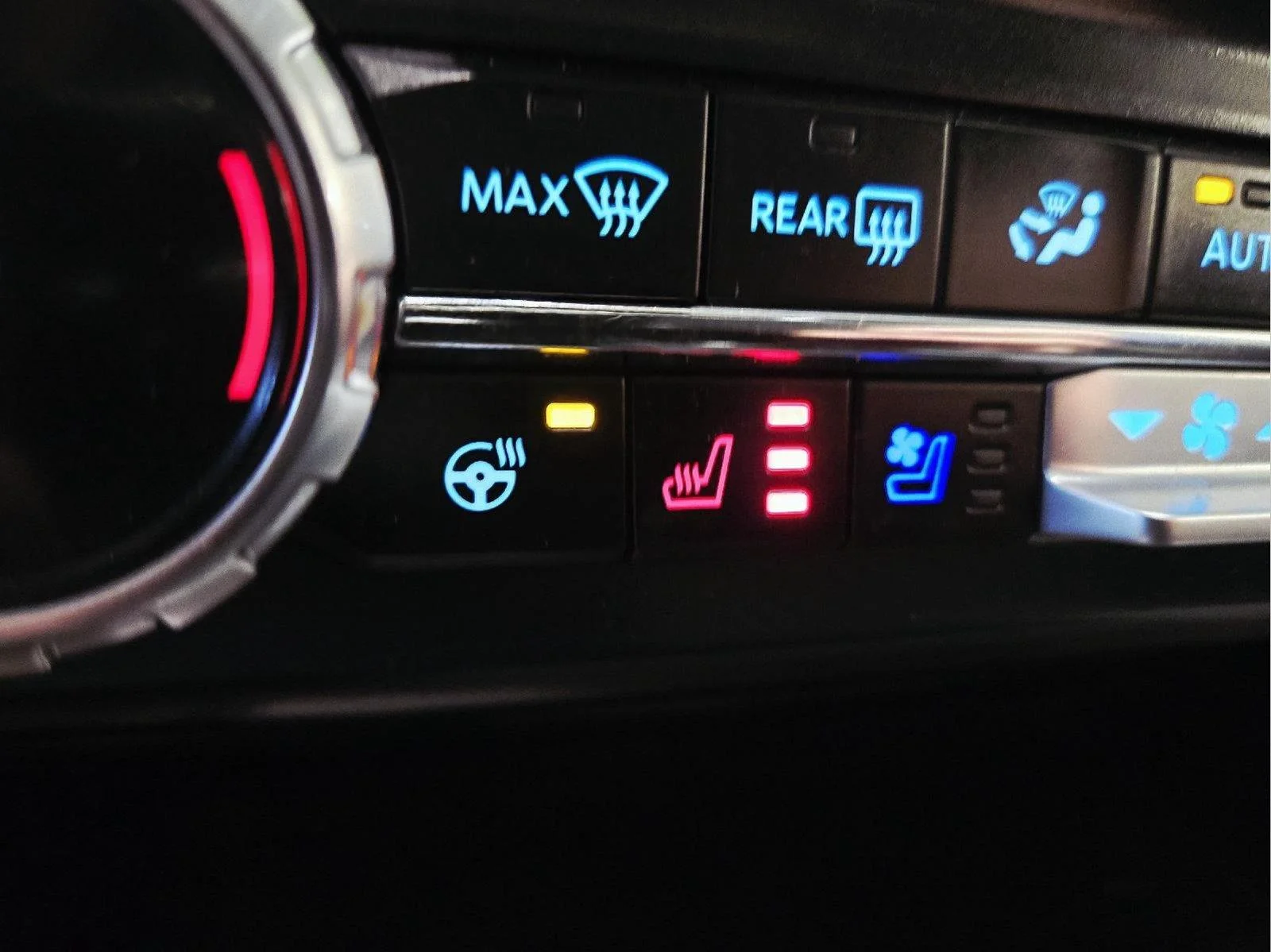 Used 2024 Carbonized Gray Ford Lariat image 49