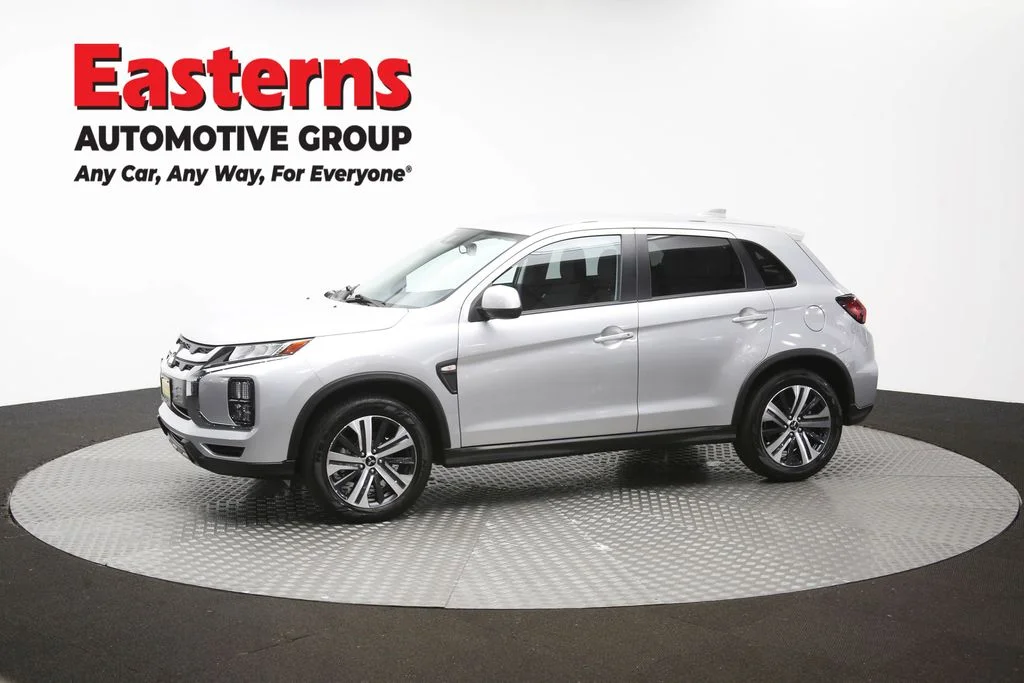 Used 2025 Silver Mitsubishi 2.0 SE image 93