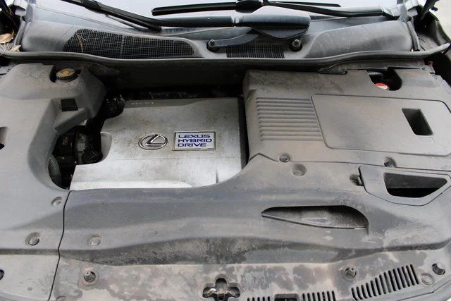 Used 2015 Gray Lexus 450h image 11