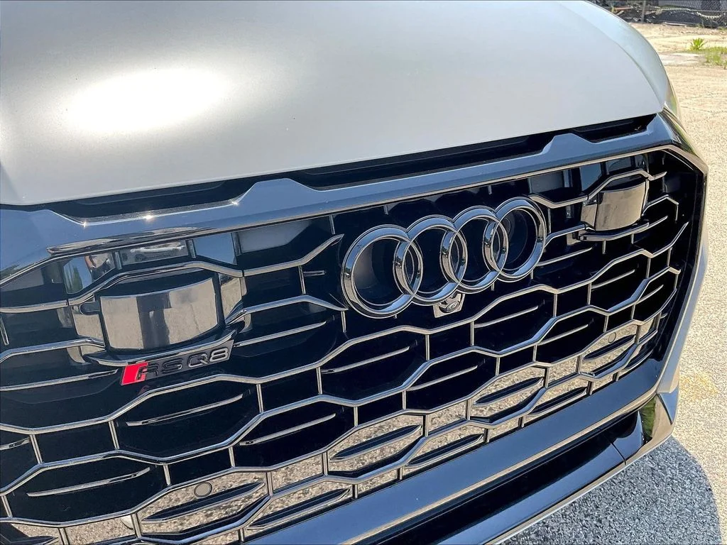 Used 2023  Audi 4.0T image 33
