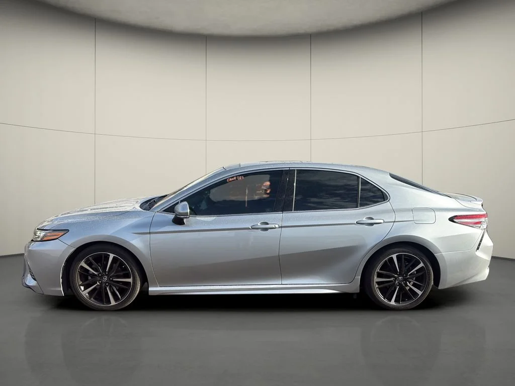 Used 2019 Silver Toyota XSE V6 image 4