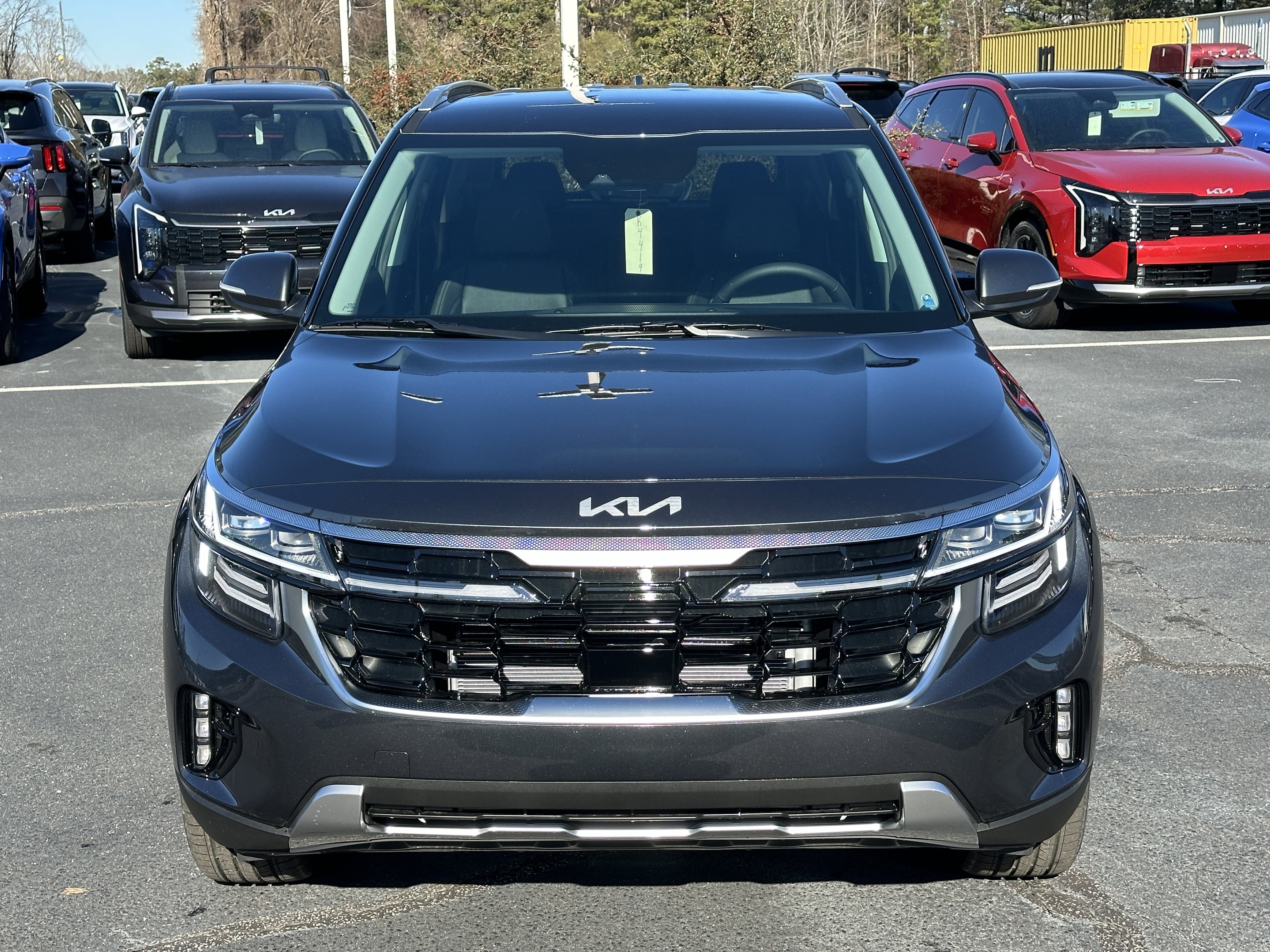 New 2026 Gravity Gray Kia SX image 3