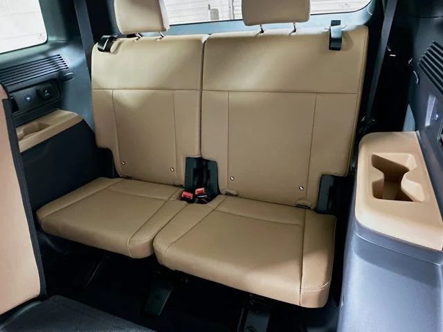 New 2025 Gray Hyundai Limited image 12