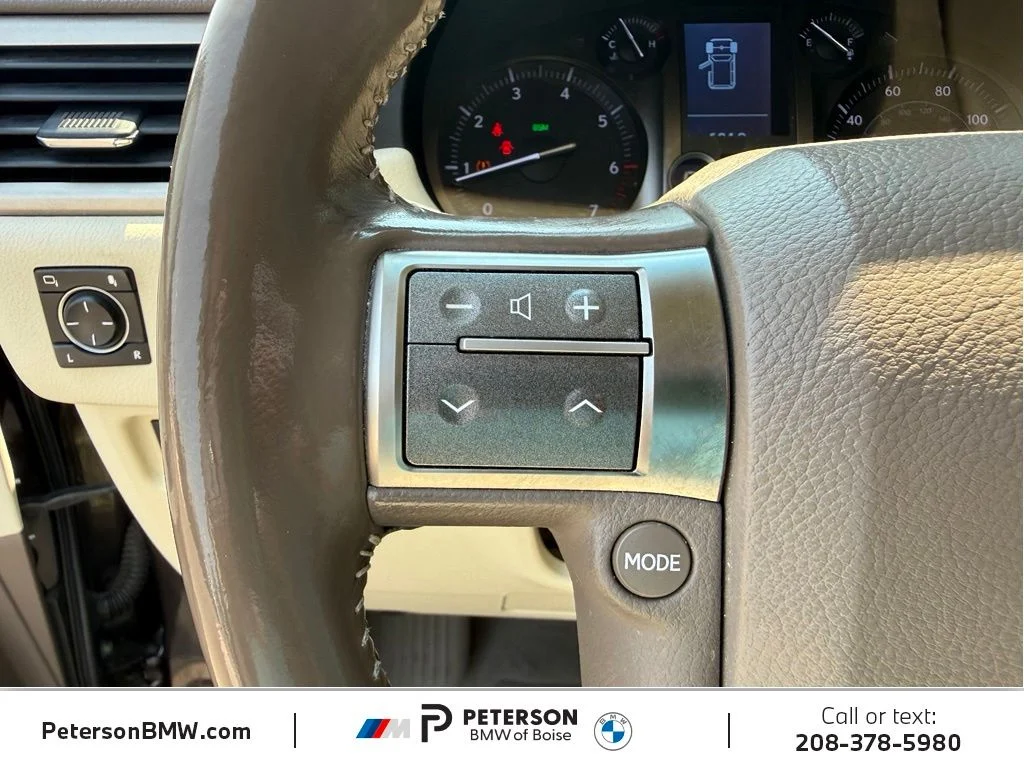 Used 2017 Red Lexus 460 image 33