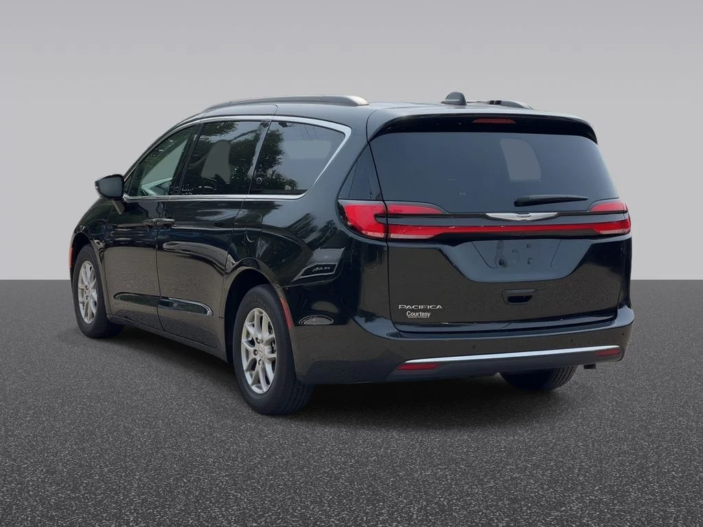 Used 2021 Black Chrysler Touring image 4