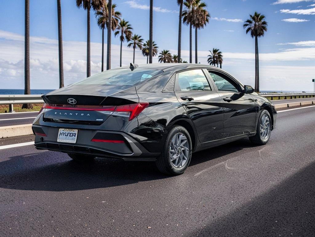 New 2026 Black Hyundai Blue image 5