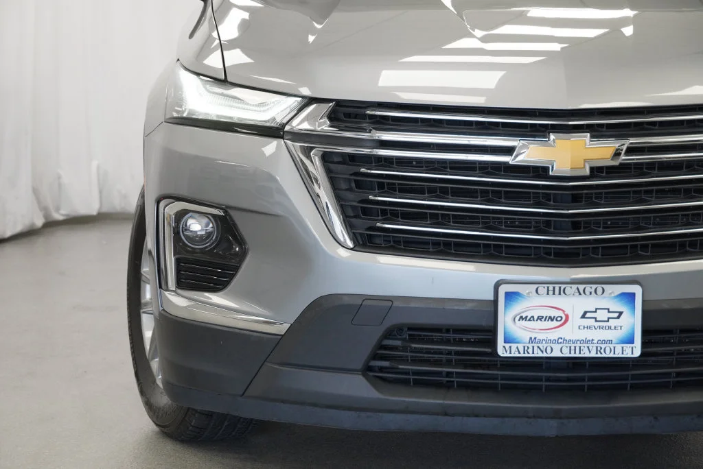 Used 2023 STERLING GRAY METALLIC Chevrolet LT Cloth image 12