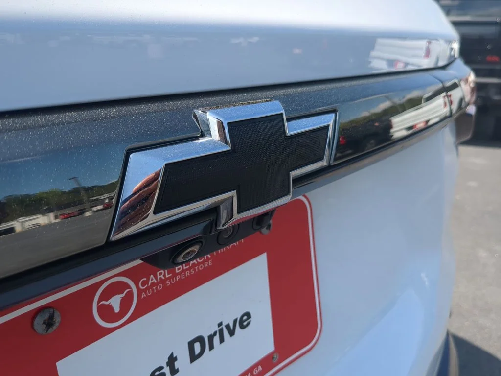 Used 2022 Summit White Chevrolet Premier image 33