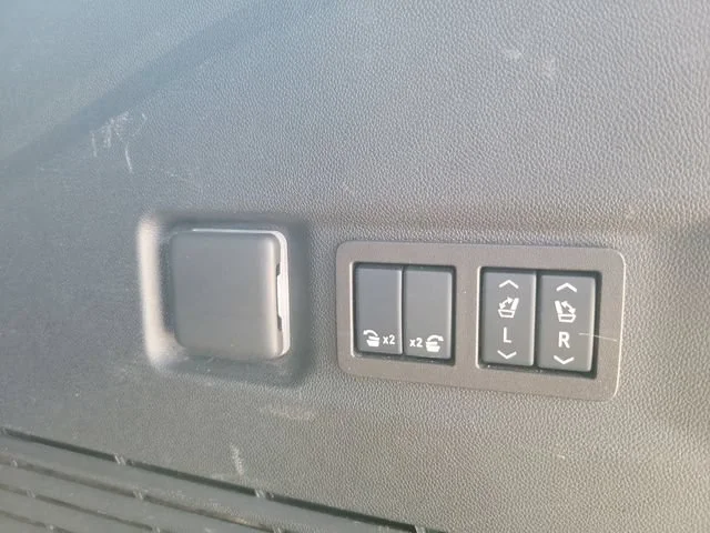 Used 2024 Black Chevrolet Premier image 10