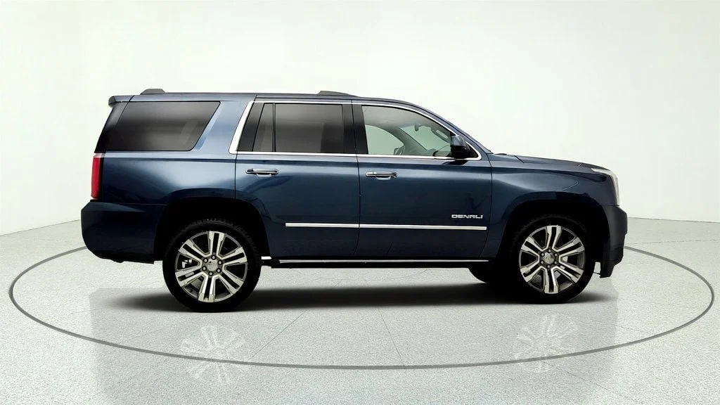 Used 2020 Dark Sky Metallic GMC 4WD 4dr Denali image 4