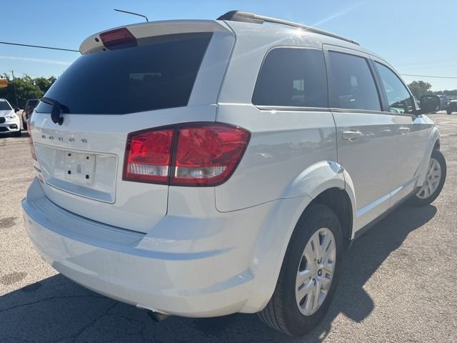 Used 2015 White Dodge SE image 5