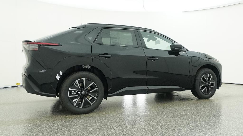 New 2026 Midnight Black Metallic Toyota XLE image 19