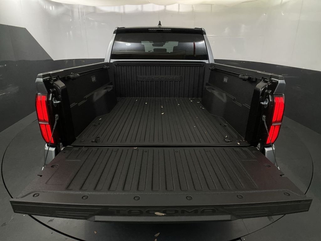 2026 Toyota Tacoma SR5 - Photo 30
