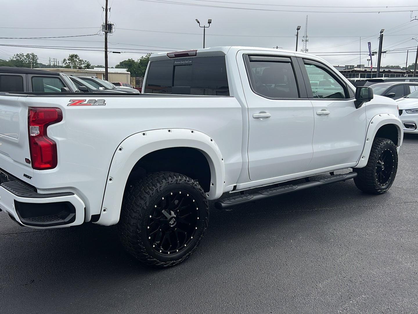 New 2026 Summit White Chevrolet RST image 31