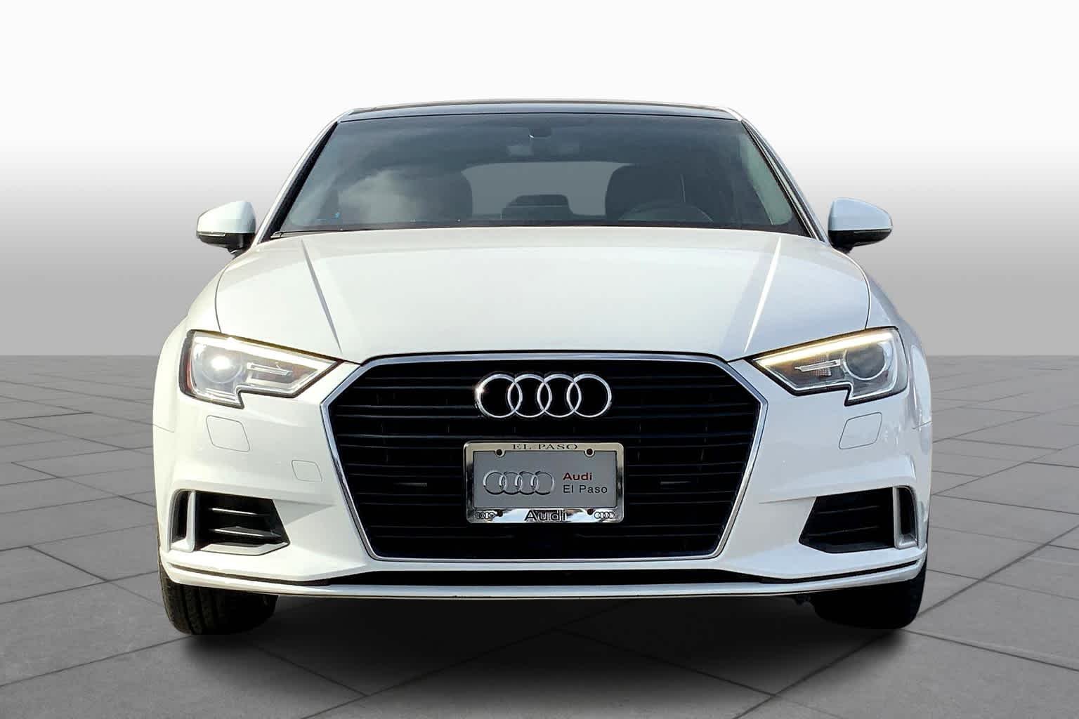 Used 2018 Ibis White Audi Tech Premium image 4