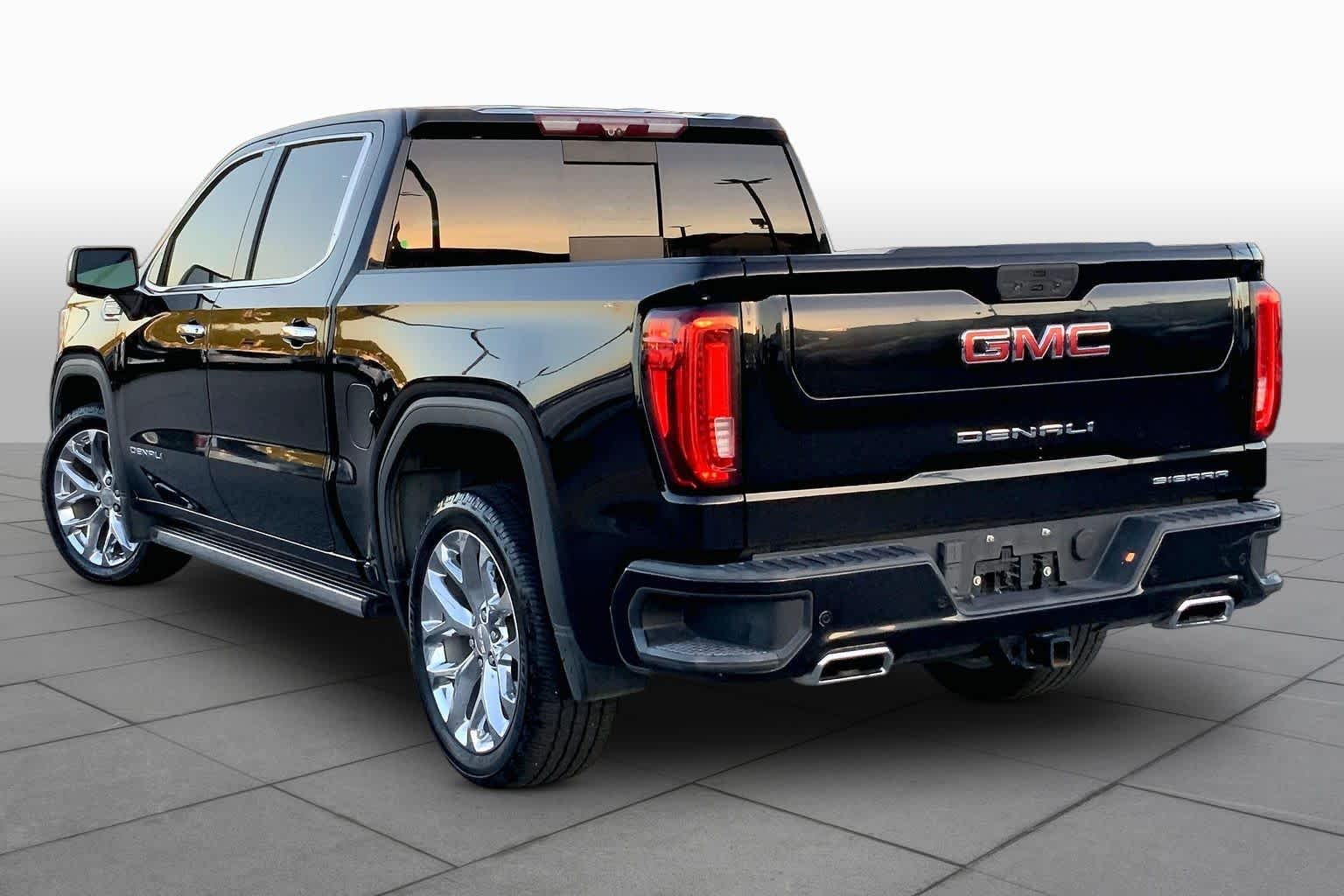 Used 2021 Onyx Black GMC Denali image 11