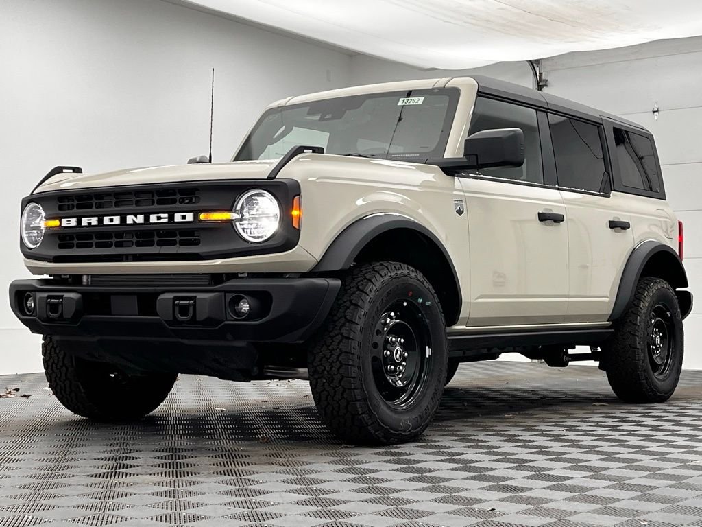 New 2026 Beige Ford Big Bend image 2