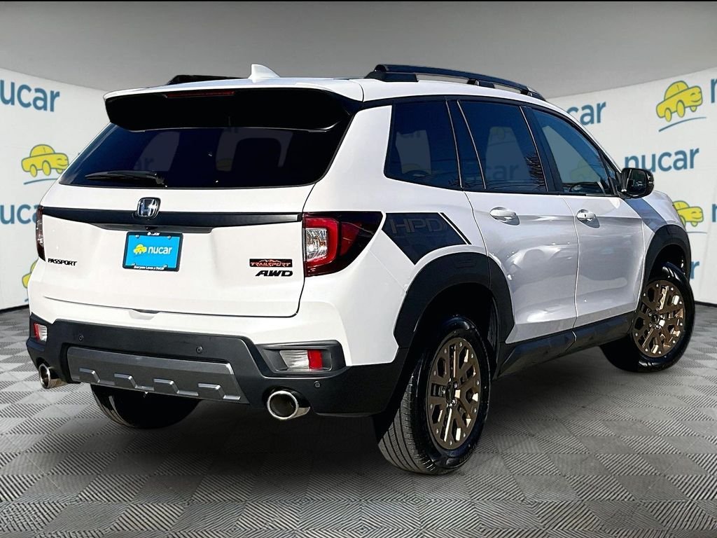 Used 2023 White Honda TrailSport image 6