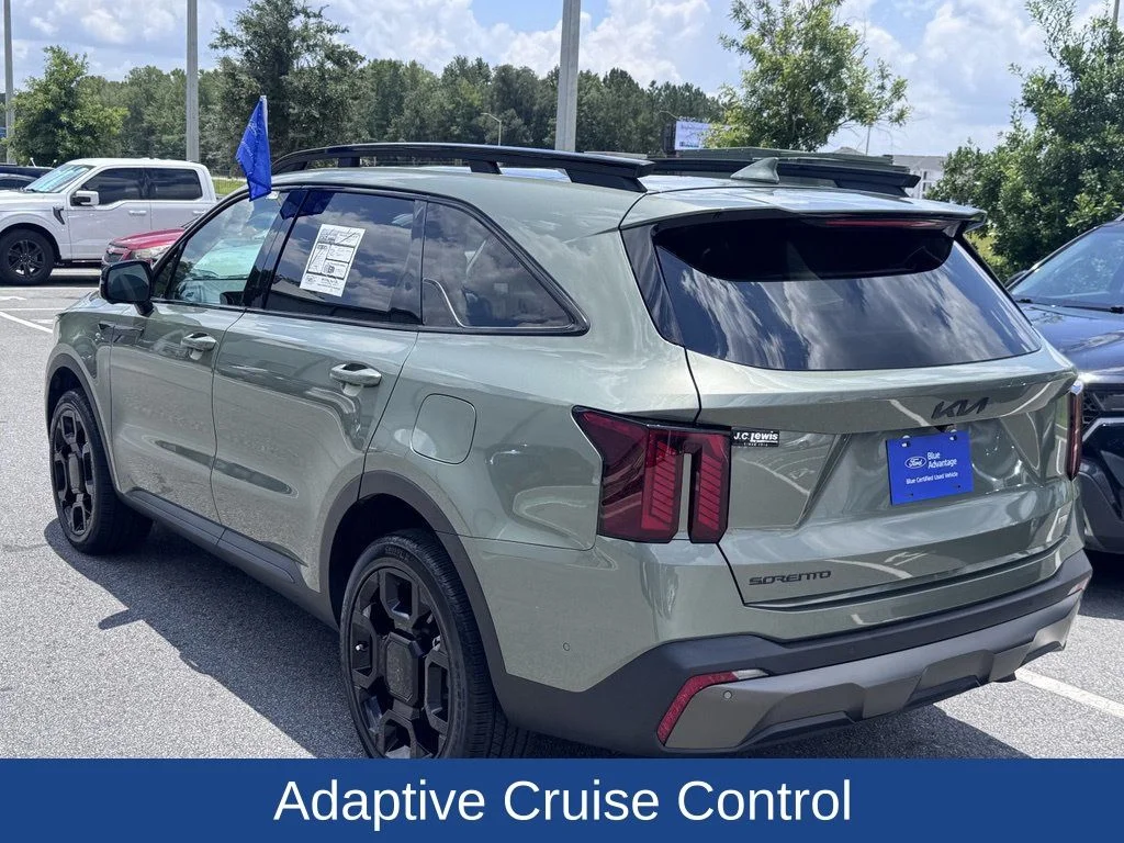 Certified Used 2025 Jungle Green Kia X-Line SX image 6