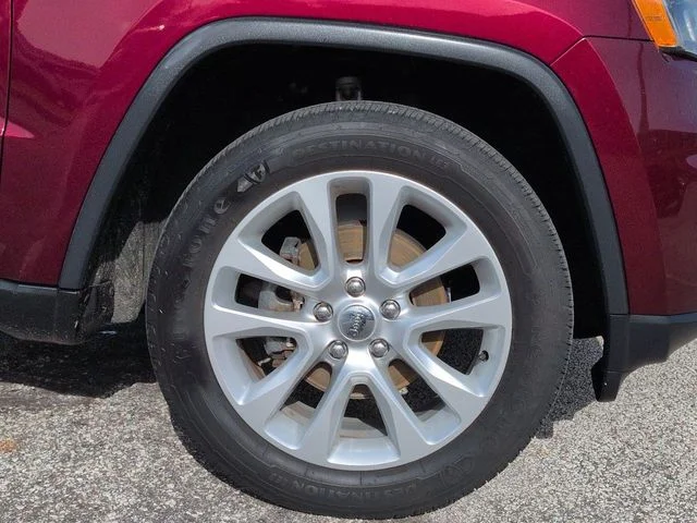 Certified Used 2017 Velvet Red Pearlcoat Jeep Limited image 11