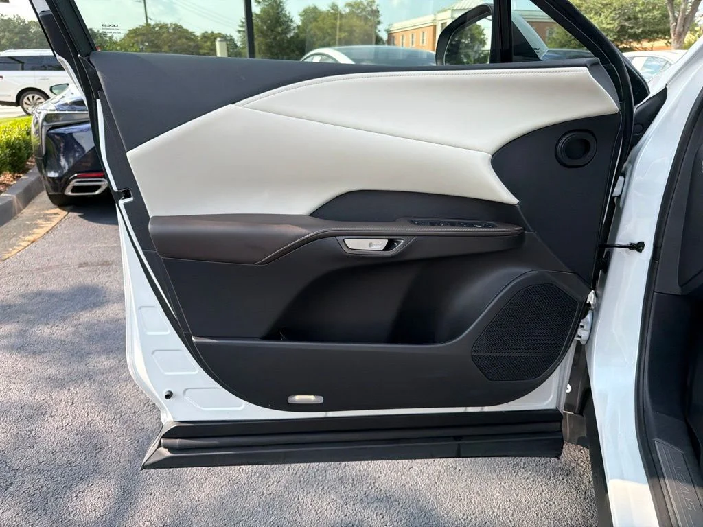 Used 2023 White Lexus 350 Premium image 23