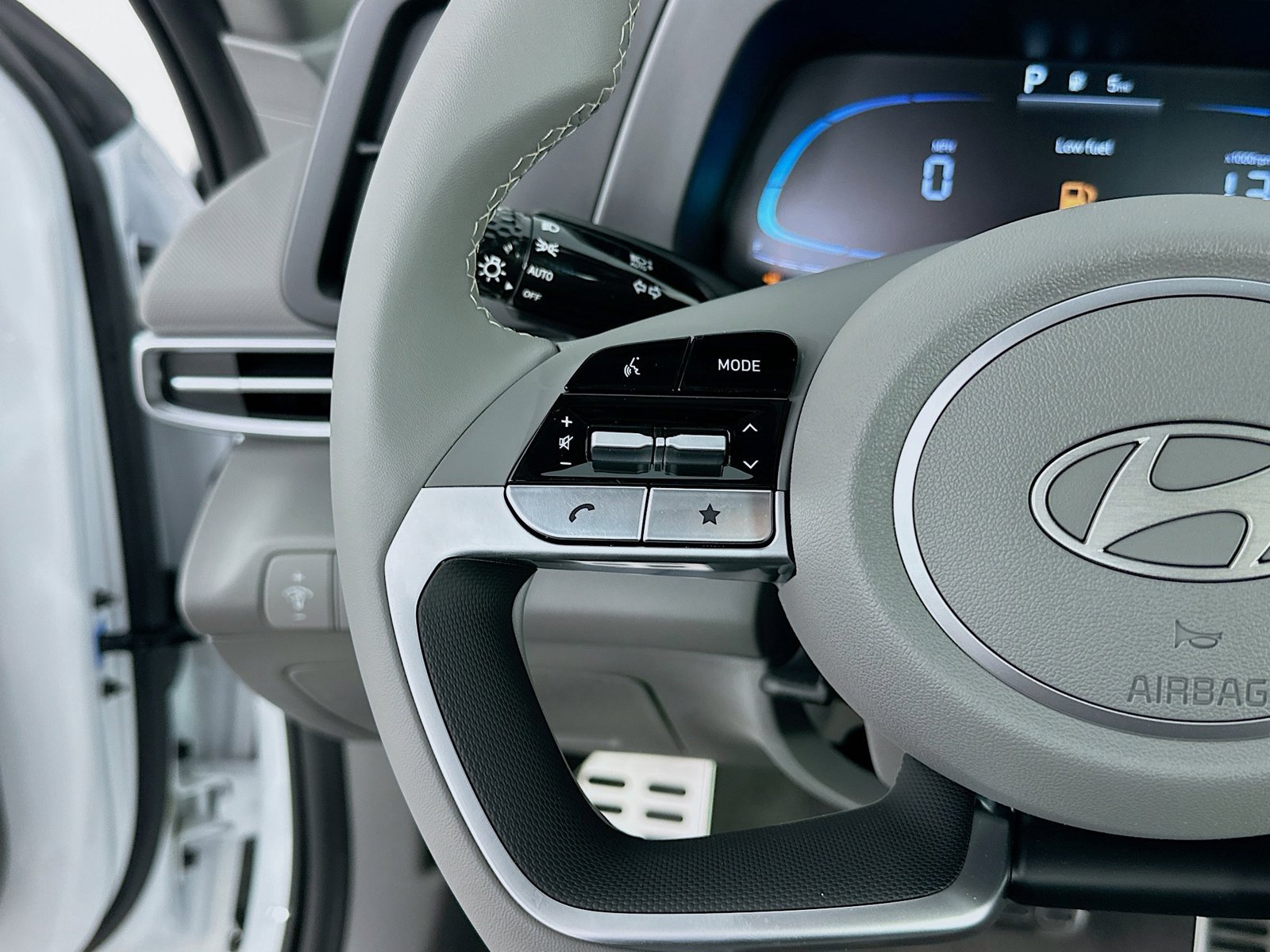 2026 Hyundai Elantra SEL Sport - Photo 14
