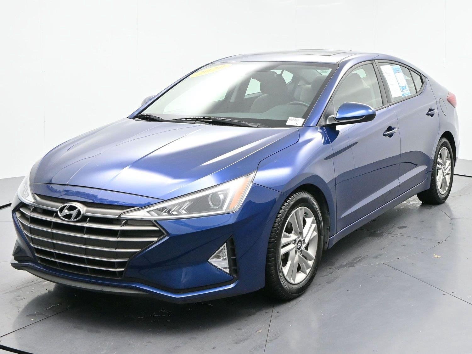 Used 2020 Lakeside Blue Hyundai Value Edition image 3