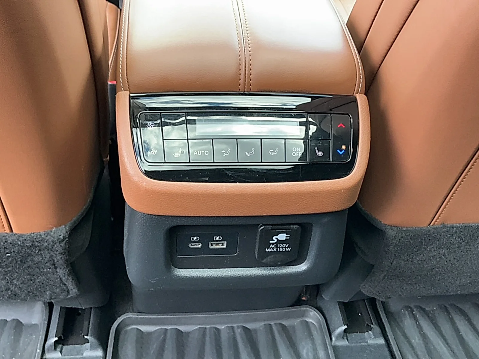 Used 2025 Warm Titanium/Black Obsidian INFINITI AUTOGRAPH AWD image 18