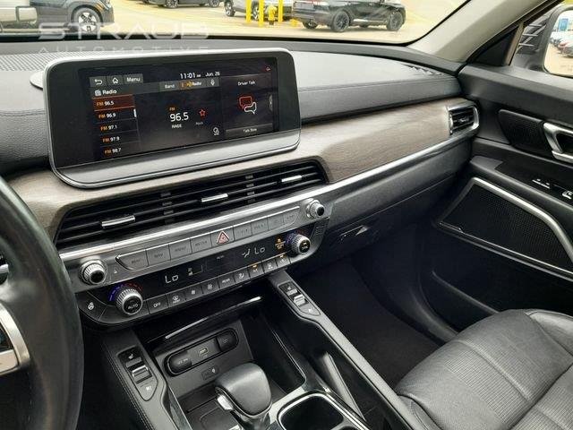 Used 2020 Ebony Black Kia EX image 19