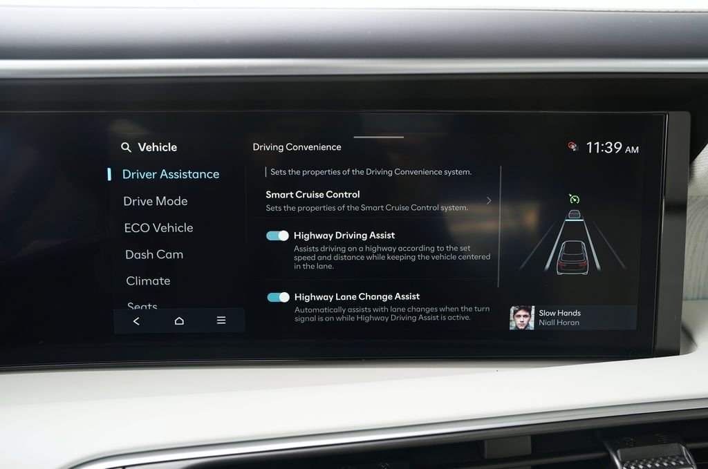 New 2026 Abyss Black Pearl Hyundai Calligraphy image 56