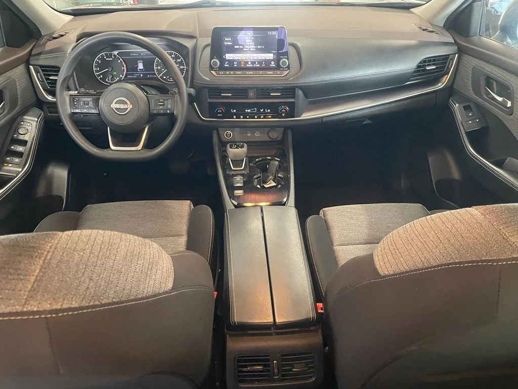 Used 2023 Gray Nissan SV image 11