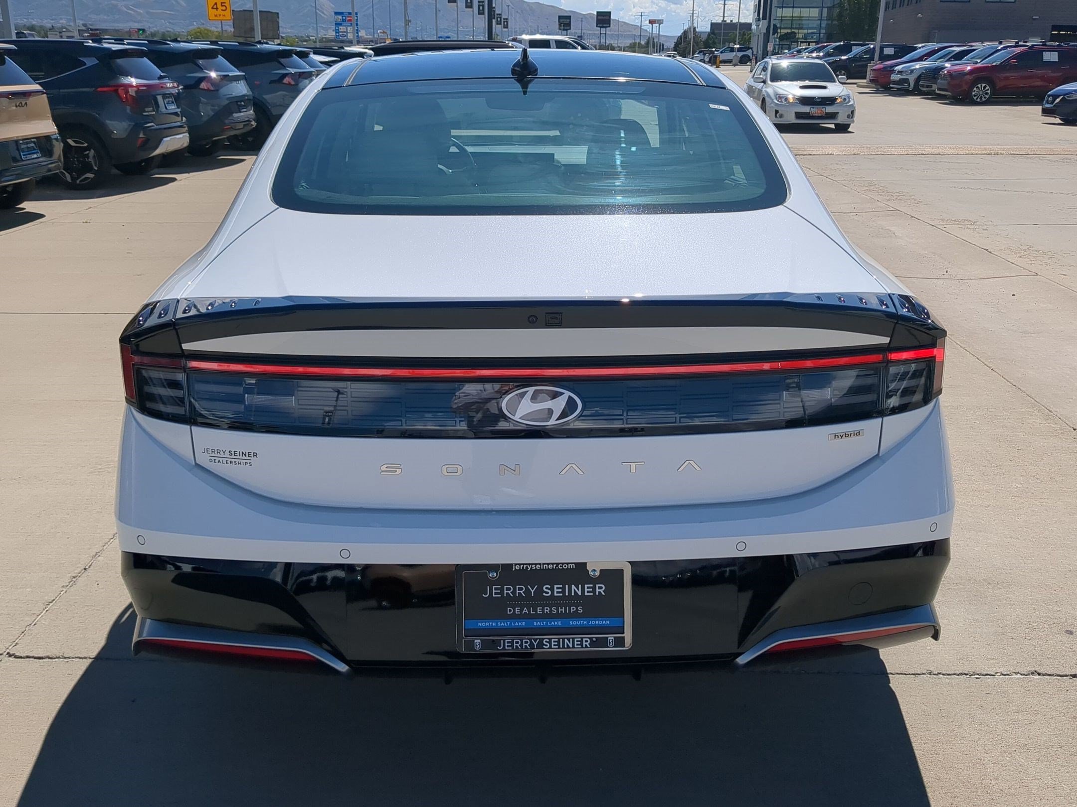 Certified Used 2025 Serenity White Hyundai Limited image 5