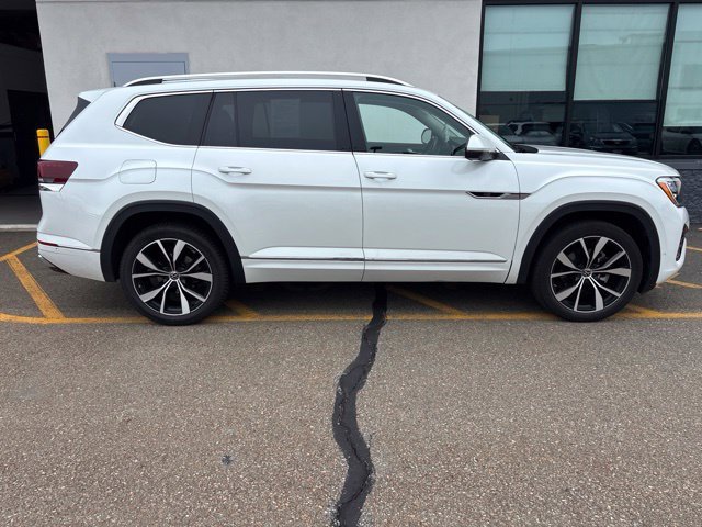 Used 2025 White Volkswagen 2.0T SEL Premium R-Line image 4