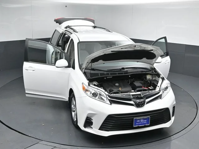 Certified Used 2018 Super White Toyota LE image 51