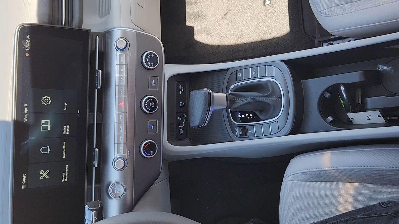2026 Hyundai Kona SE - Photo 14