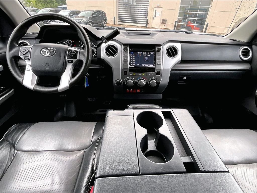 Used 2017 Silver Sky Metallic Toyota SR5 image 21