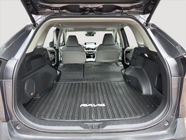 Certified Used 2024 MAGNETIC GRAY MET. Toyota  image 16