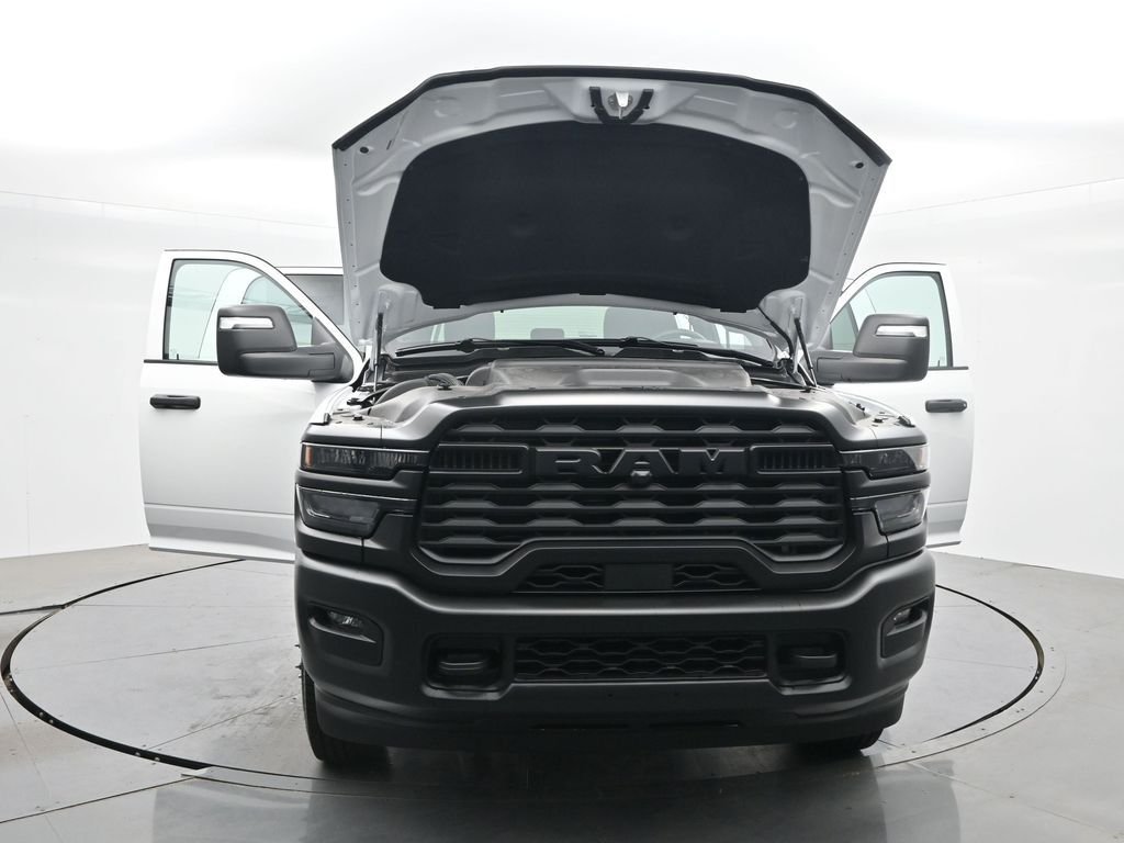 New 2026 Bright White Clearcoat RAM Tradesman image 44
