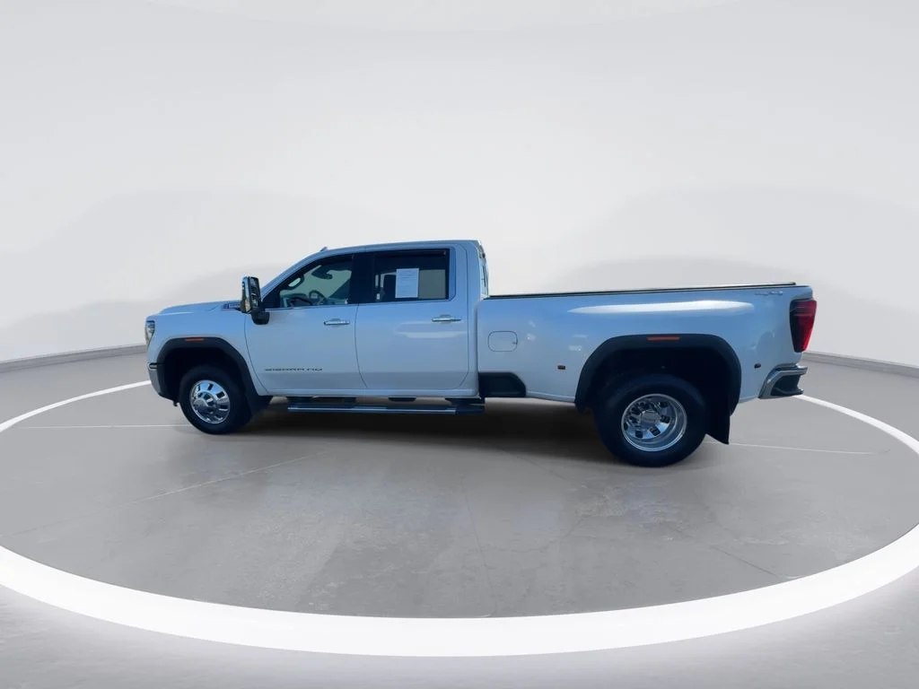 Used 2025 White GMC SLT image 6