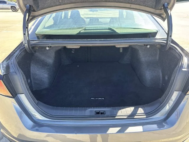 Used 2025 Gray Nissan 2.5 SV image 19