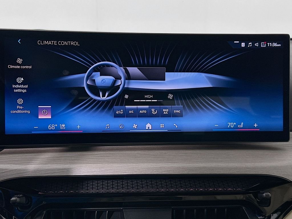 2025 BMW 3 Series 330i - Photo 16
