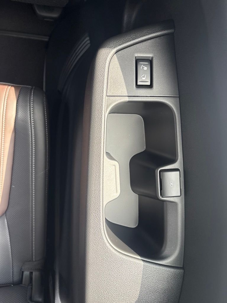 New 2026 Super Black Nissan Platinum Reserve image 18
