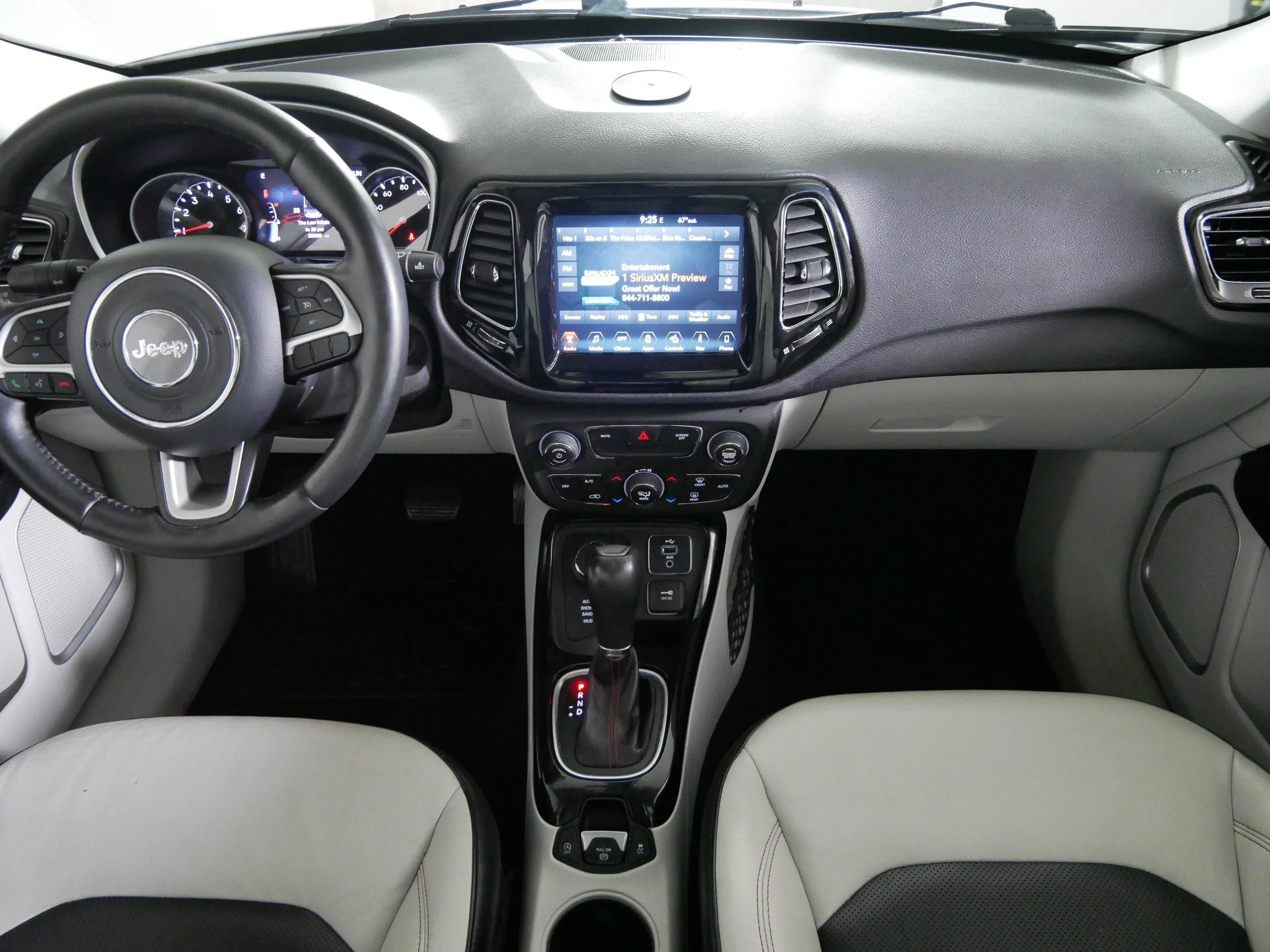 Used 2017 White Clearcoat Jeep Limited image 10