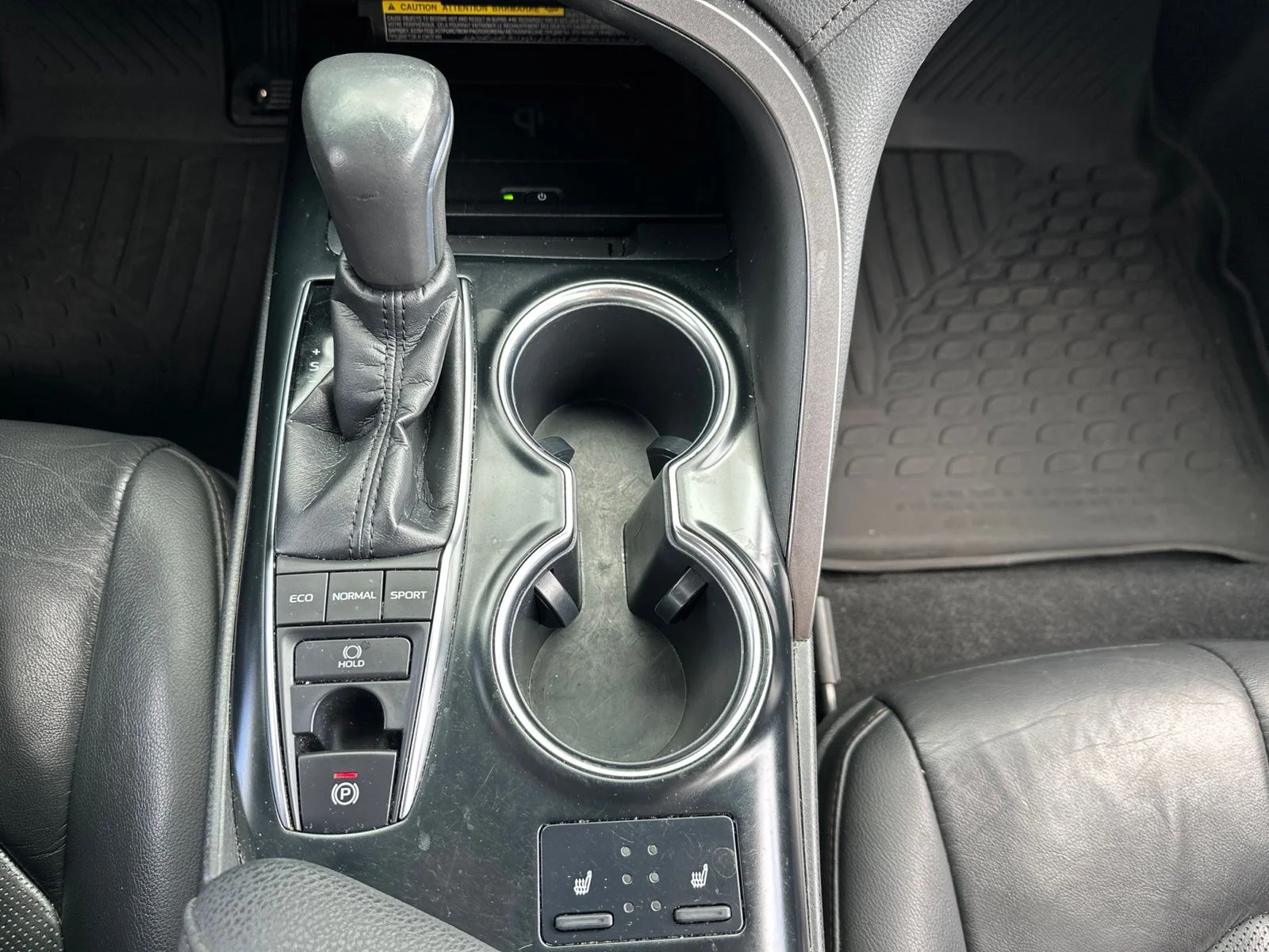 Used 2018 Blue Toyota XLE image 19