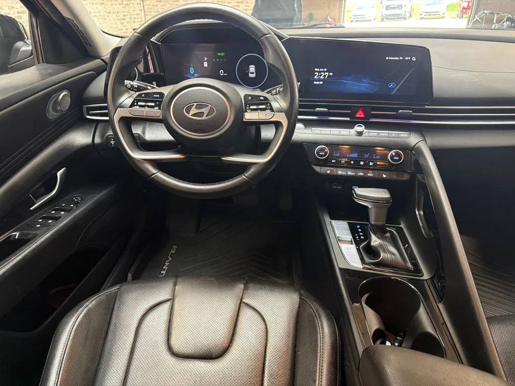 Used 2024 Abyss Black Hyundai Limited image 14
