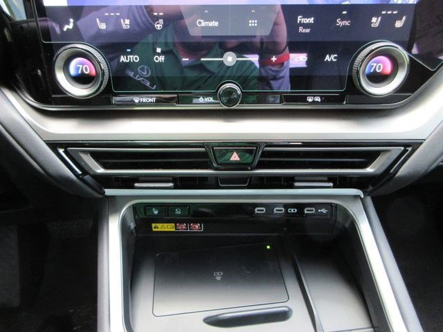 New 2026 Wind Chill Pearl Lexus PREMIUM AWD image 54
