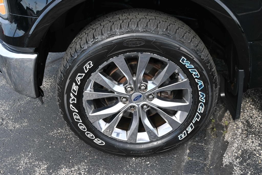Used 2016 Black Ford Lariat image 14