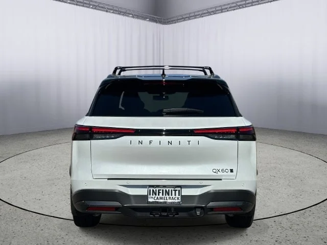 New 2027 2T RAD WHT INFINITI Autograph AWD image 8
