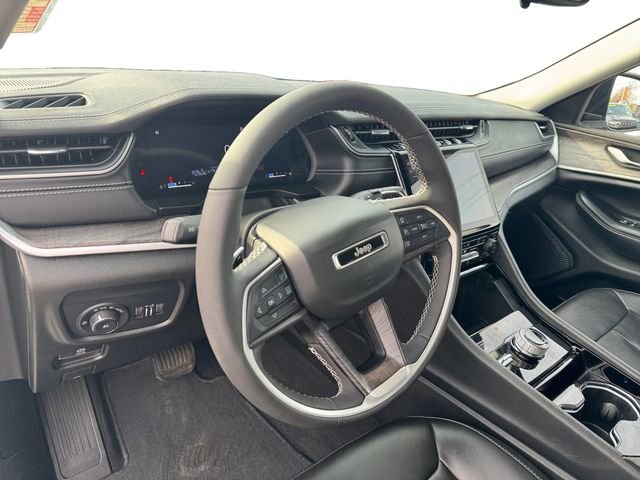 Used 2023 White Jeep Limited image 12
